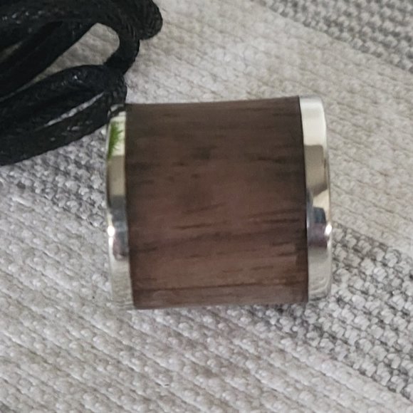 Royal Selangor Necklace - Picture 4 of 6